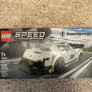 LEGO Speed Champions Koenigsegg Jesko - White, Black, and Green